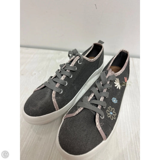 Shoes Sneakers By Maurices In Grey, Size: 8