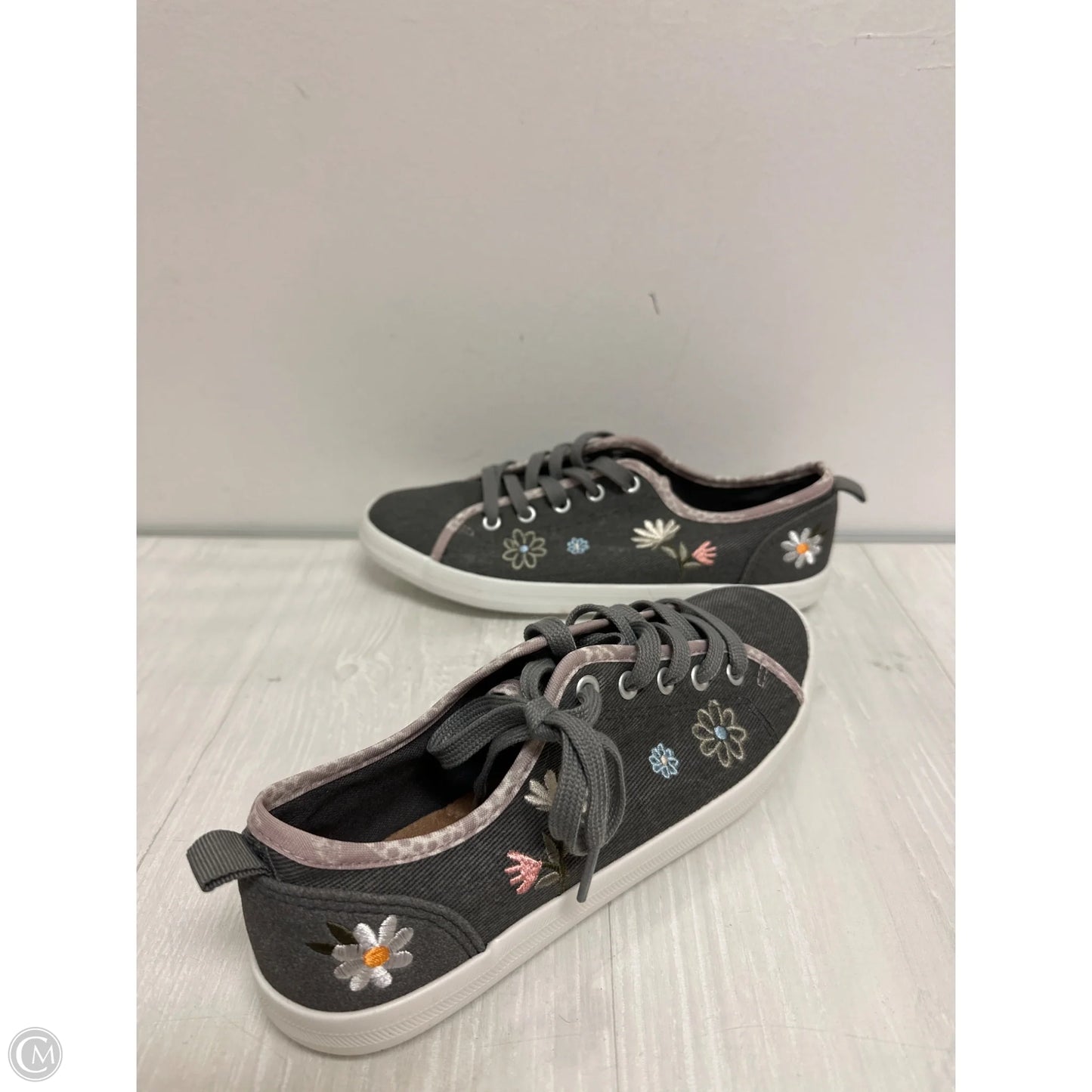 Shoes Sneakers By Maurices In Grey, Size: 8