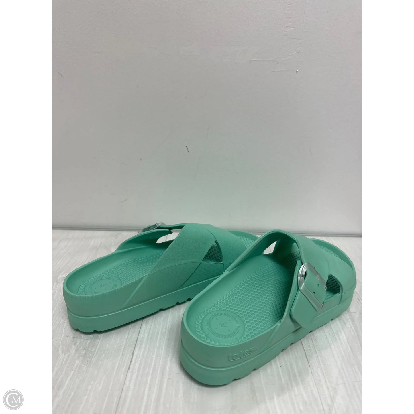Sandals Flats By Totes In Green, Size: 8