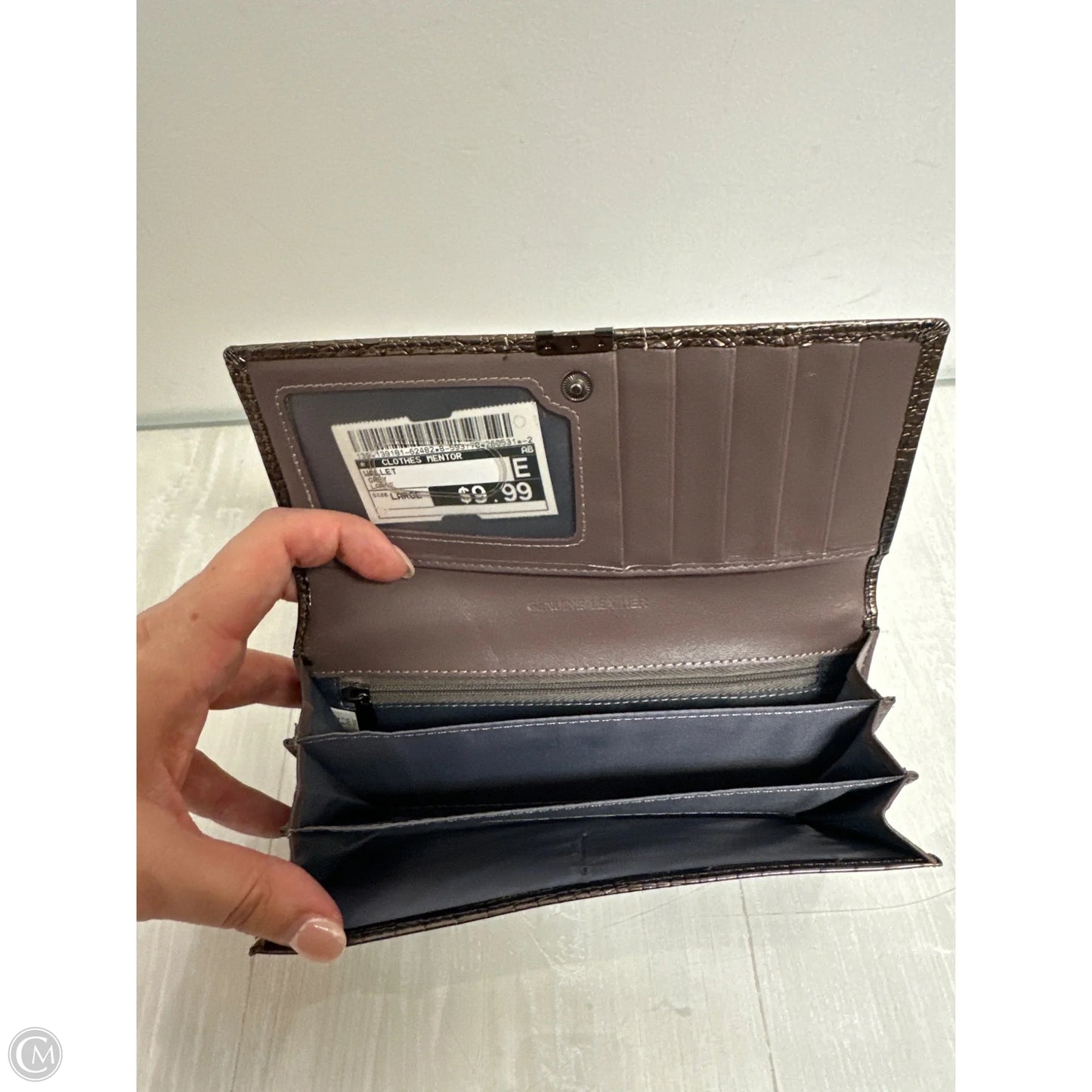 Wallet By Clothes Mentor, Size: Large