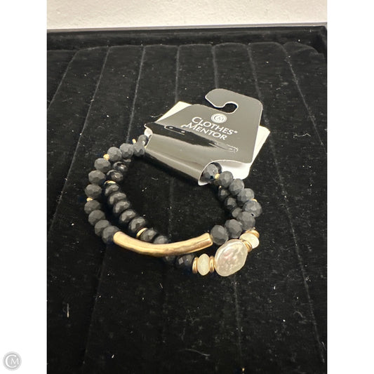 Bracelet Set By Clothes Mentor, Size: 02 Piece Set