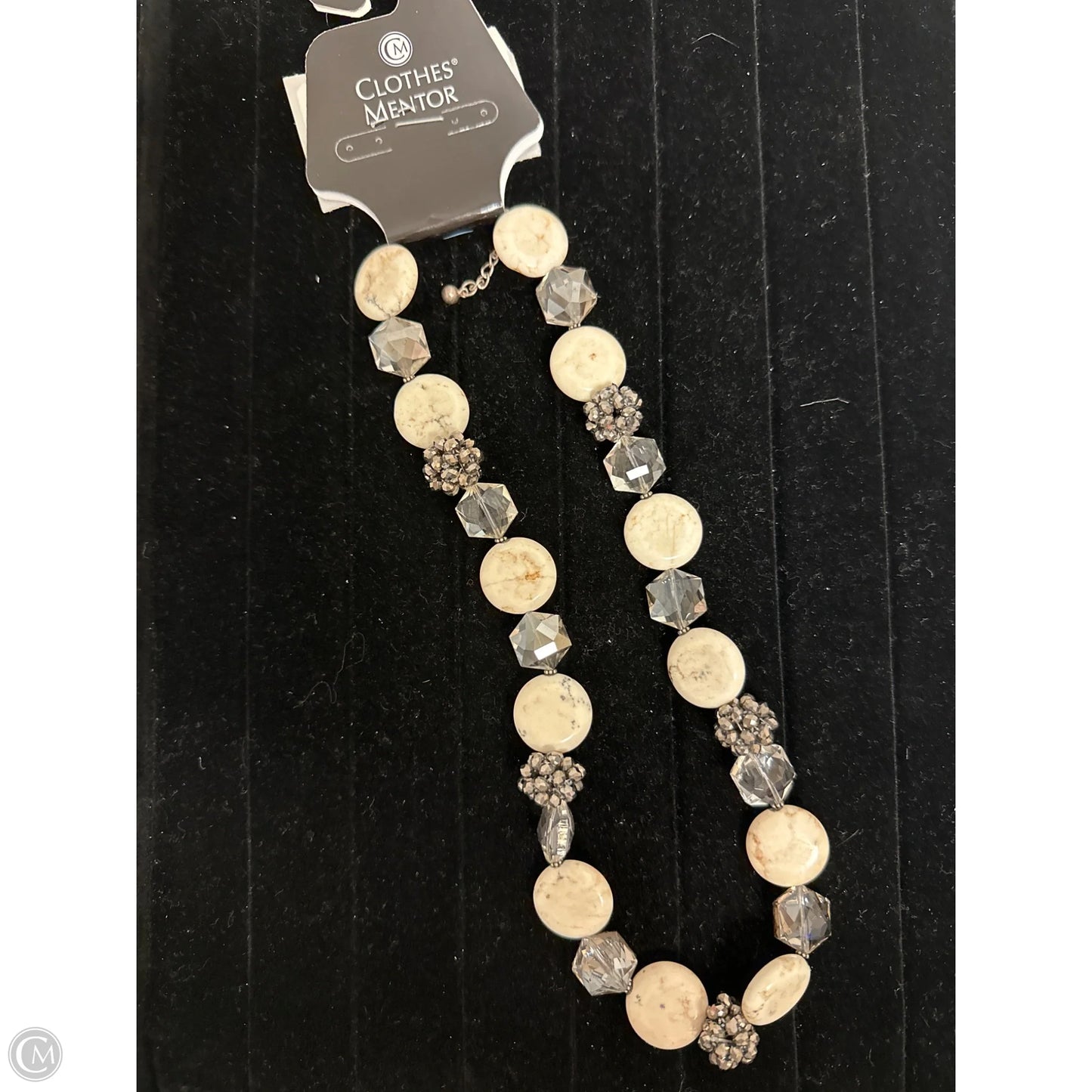 Necklace Choker & Collar By Clothes Mentor