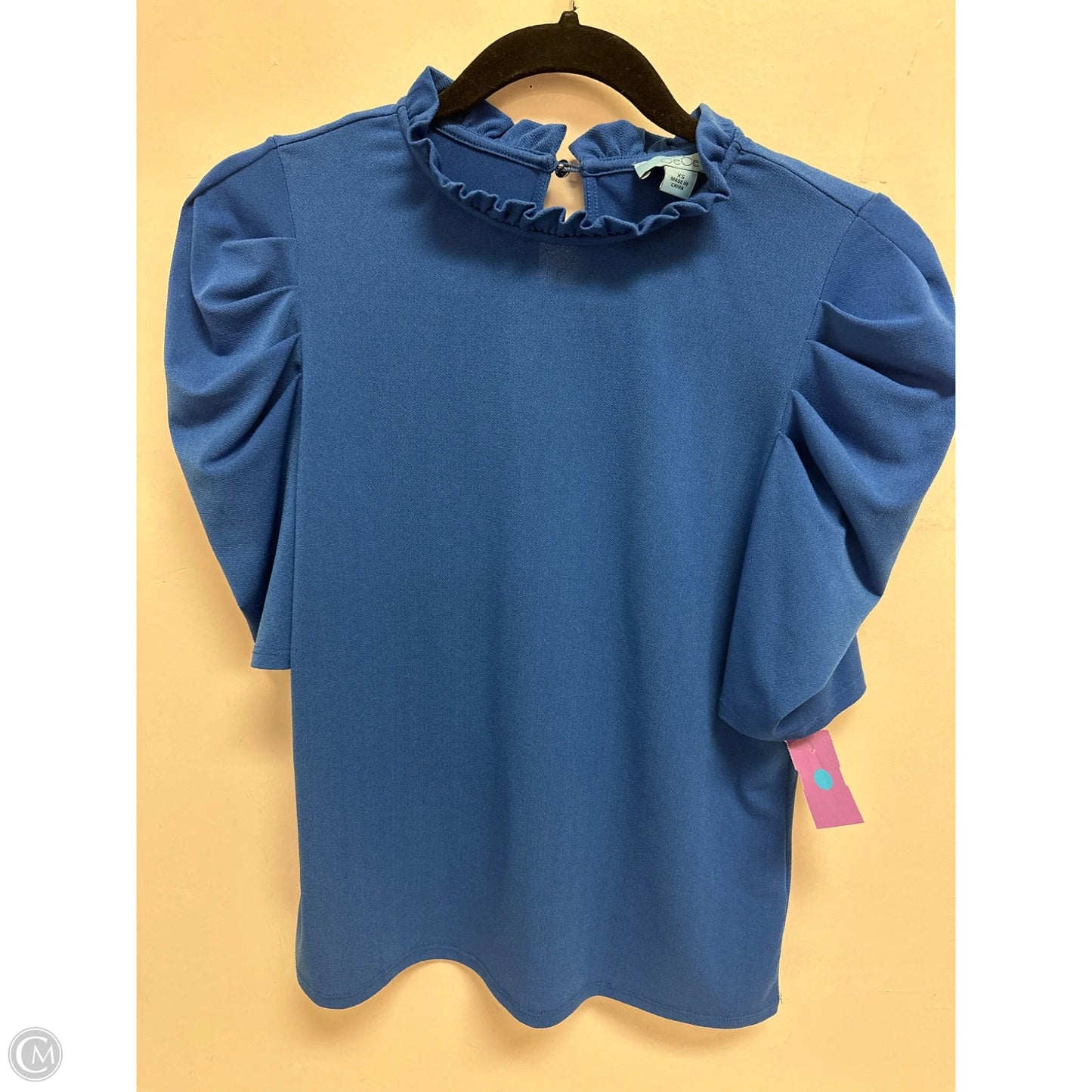 Top Short Sleeve By Cece In Blue, Size: Xs
