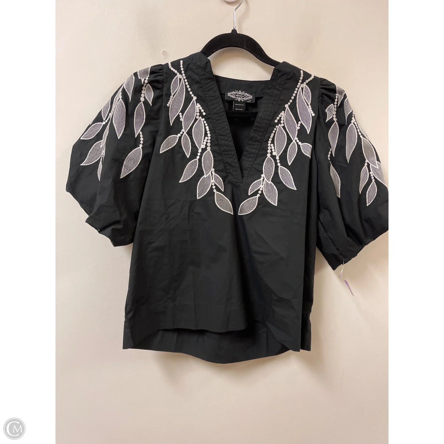 Top Short Sleeve By Clothes Mentor In Black, Size: S