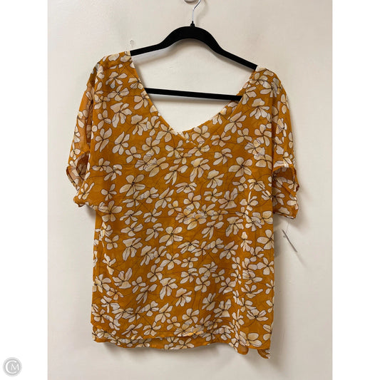Blouse Short Sleeve By Cabi In Yellow, Size: M