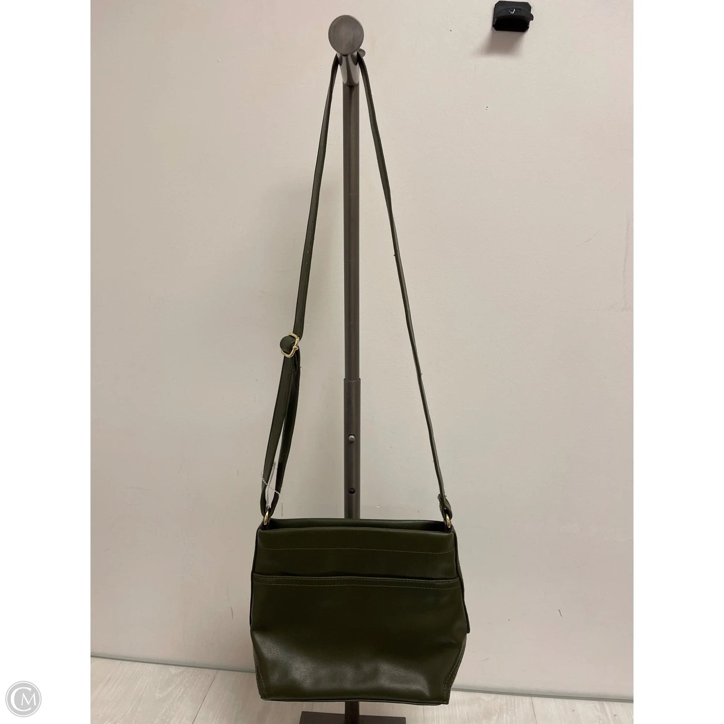 Crossbody By Clothes Mentor, Size: Medium