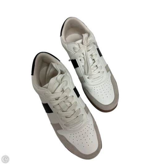 Shoes Sneakers By Universal Thread In White, Size: 7
