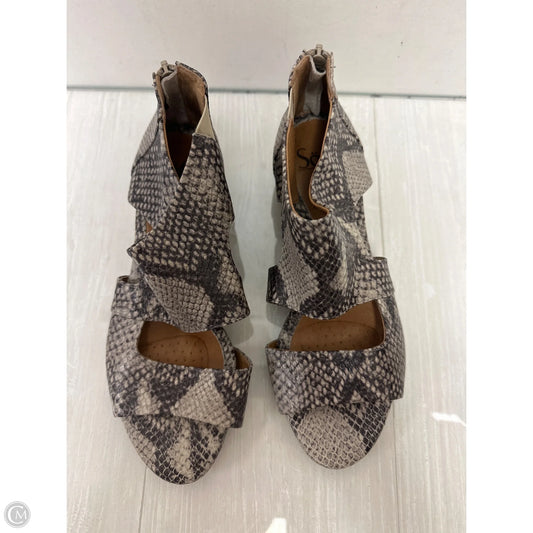 Sandals Flats By Sofft In Animal Print, Size: 7.5