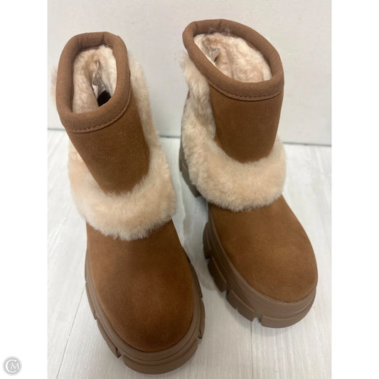 Boots Designer By Ugg In Tan, Size: 6