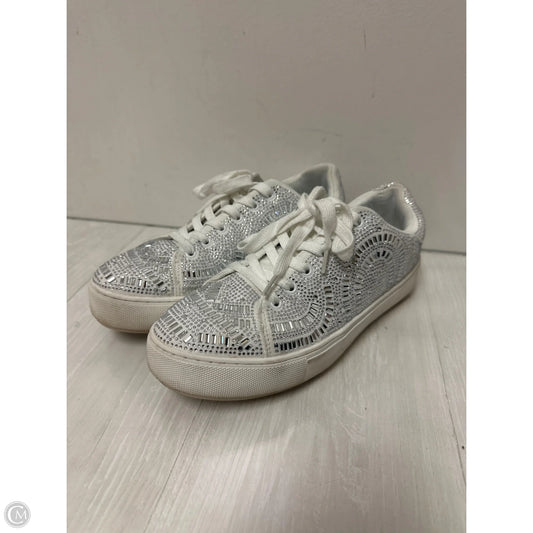 Shoes Sneakers By Very G In Silver, Size: 10