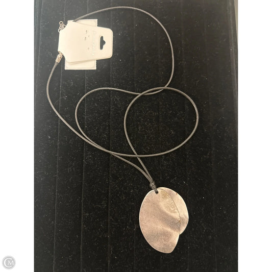 Necklace Pendant By Clothes Mentor