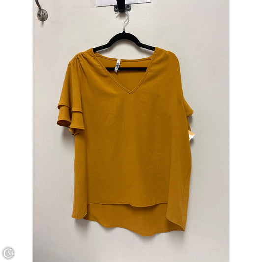 Top Short Sleeve By Clothes Mentor In Yellow, Size: Xl