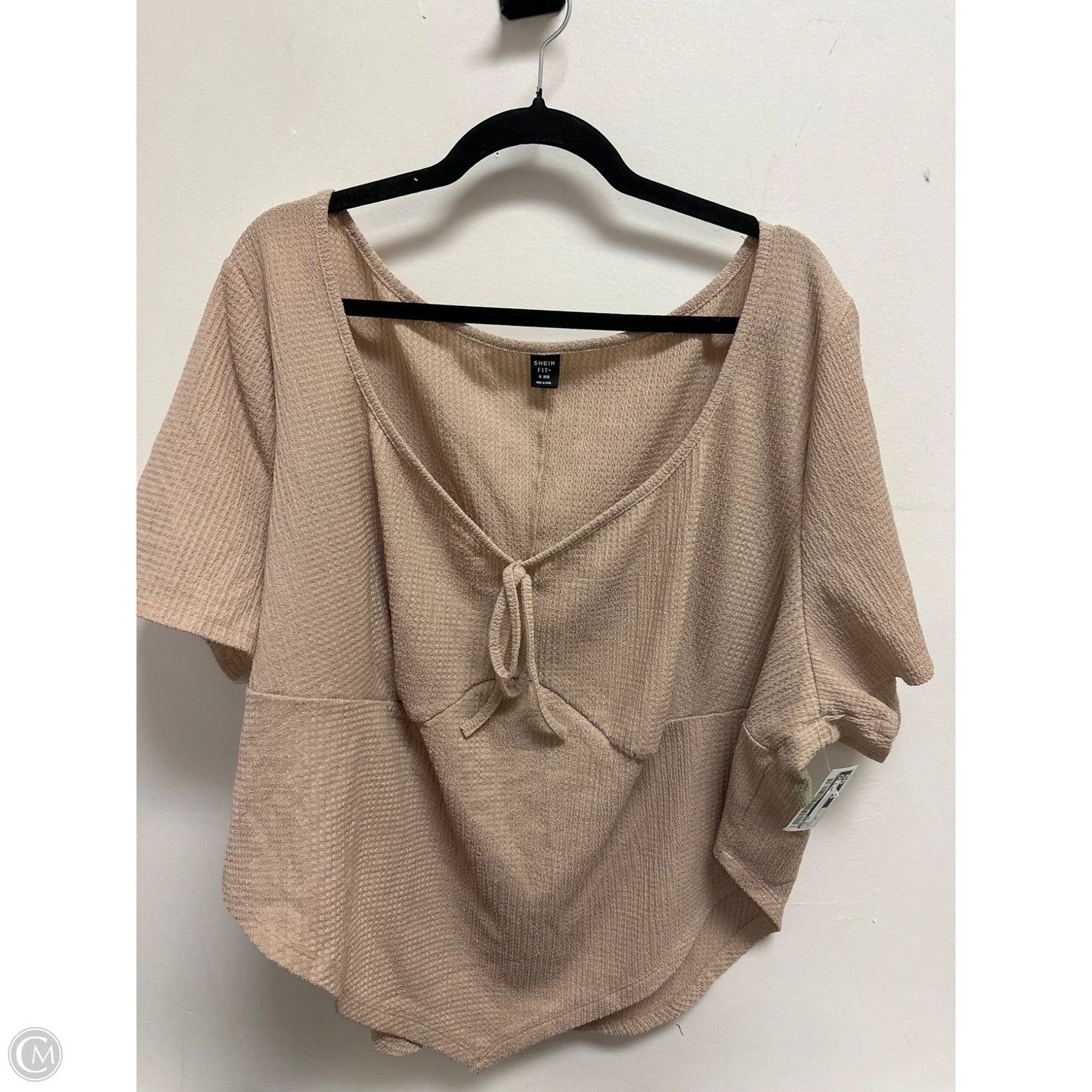 Top Short Sleeve By Shein In Tan, Size: 3x