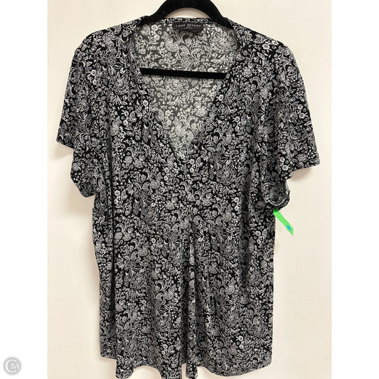 Top Short Sleeve By Lane Bryant In Black, Size: 2x