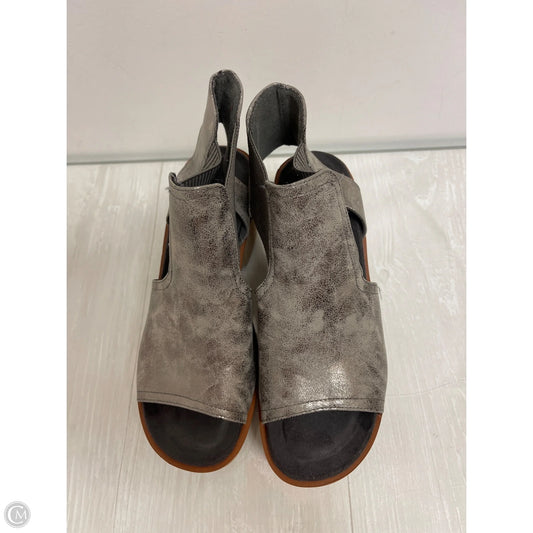 Shoes Heels Block By Pierre Dumas In Grey, Size: 7.5