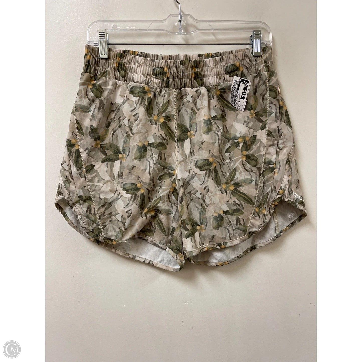 Athletic Shorts By Clothes Mentor In Green, Size: L