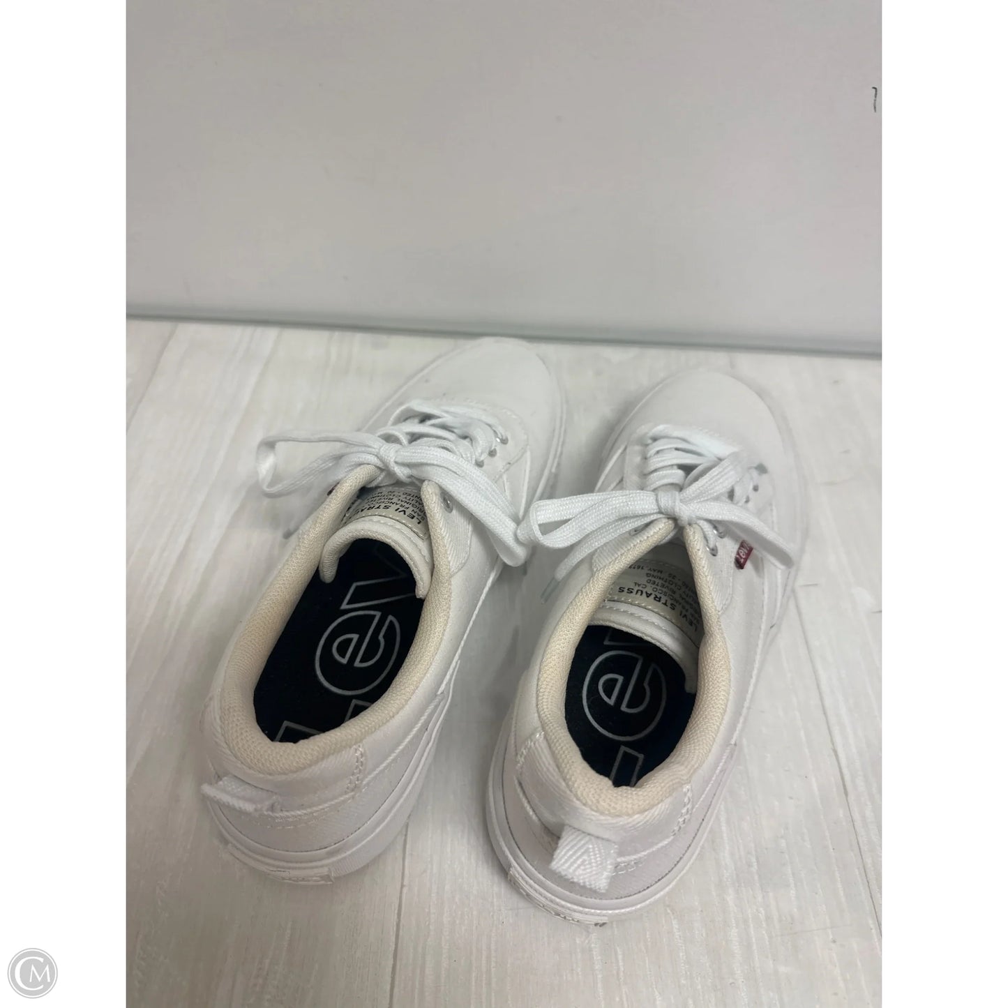 Shoes Athletic By Levis In White, Size: 9