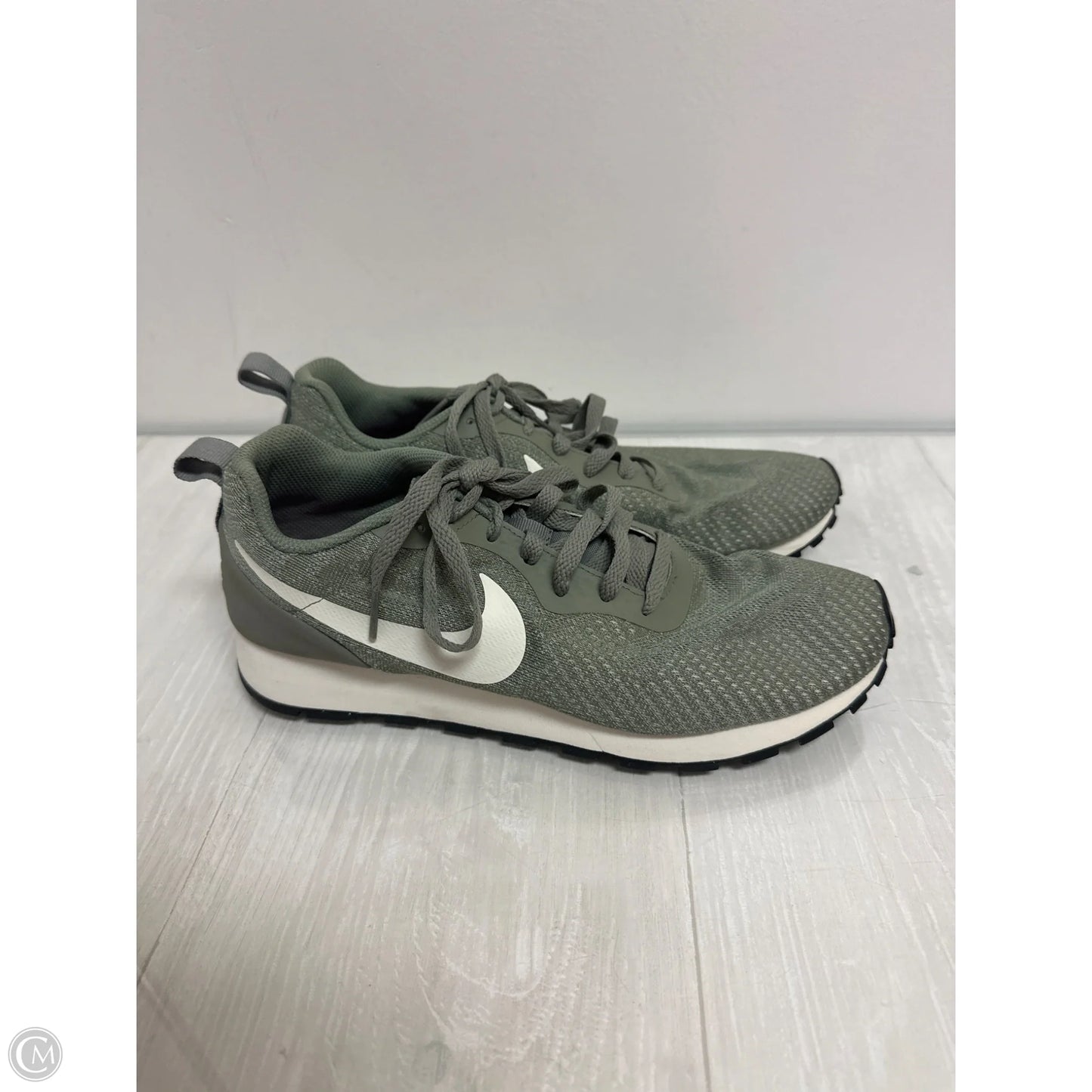 Shoes Athletic By Nike In Grey, Size: 10