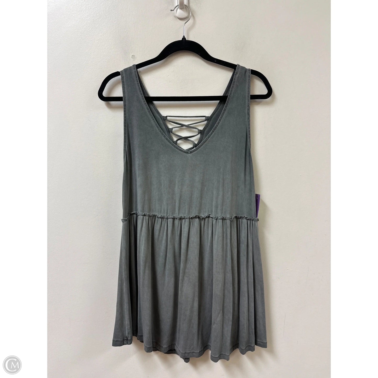 Top Sleeveless By Torrid In Grey, Size: 1x