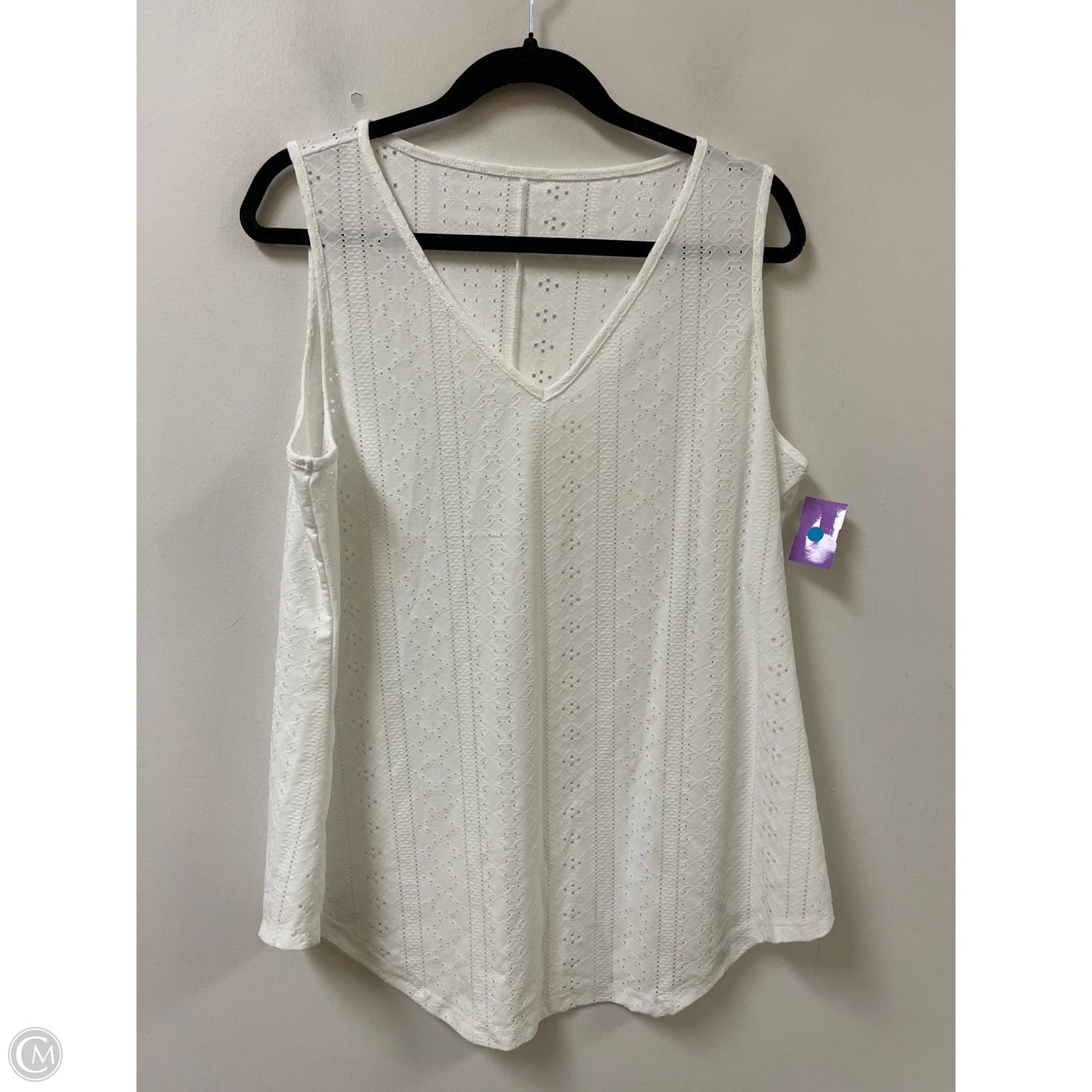 Top Sleeveless By Clothes Mentor In White, Size: 1x