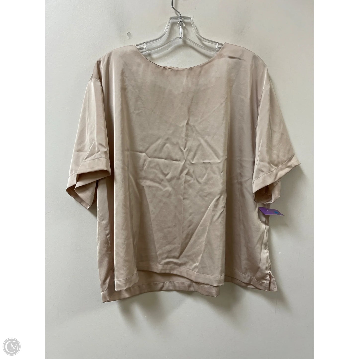 Top Short Sleeve By Old Navy In Tan, Size: Xl