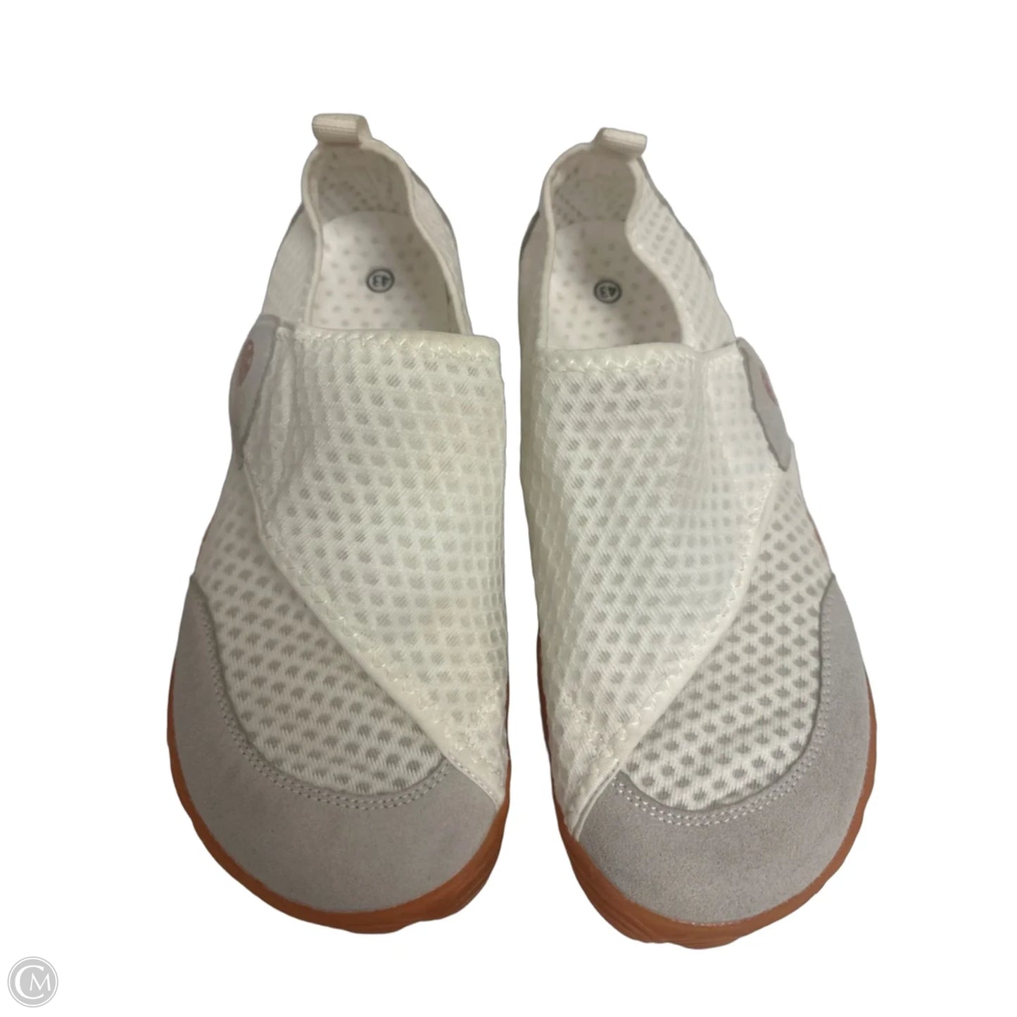 Shoes Flats By Clothes Mentor In White, Size: 10.5