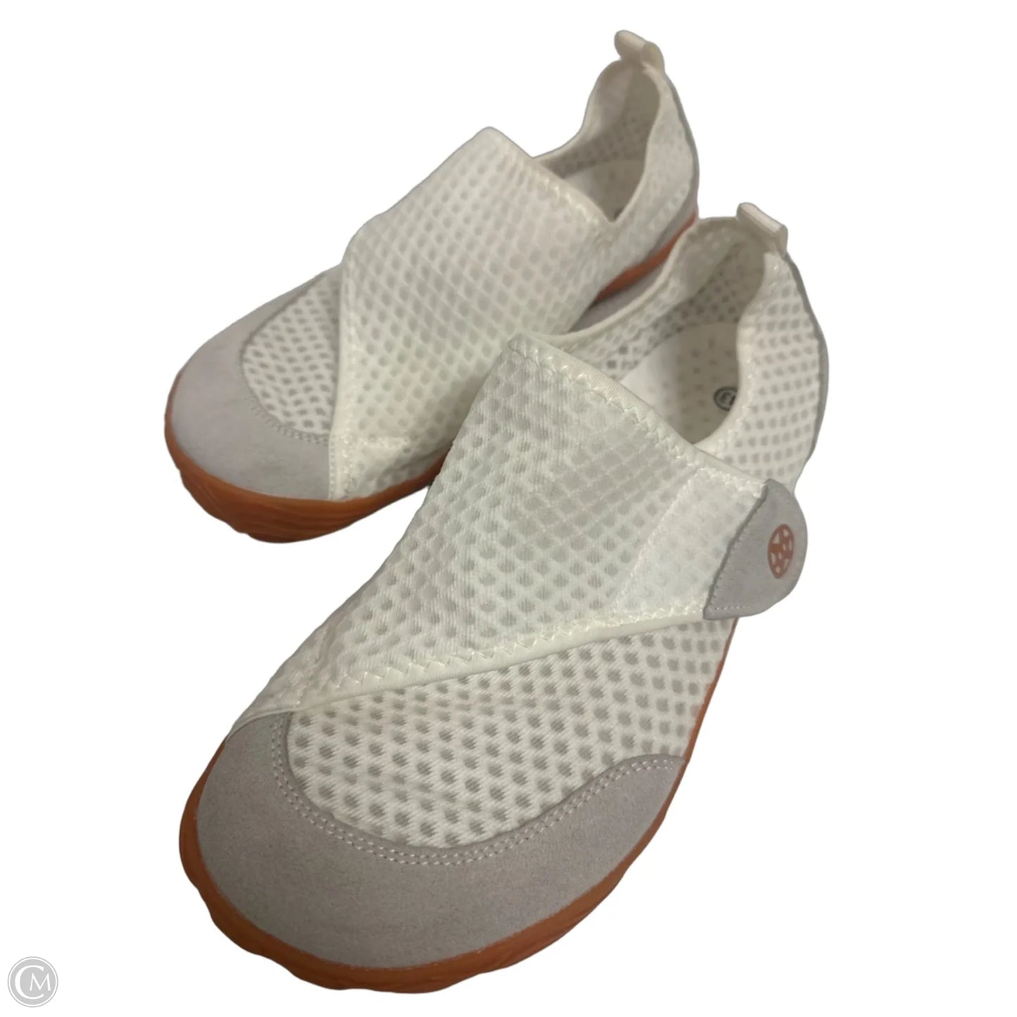 Shoes Flats By Clothes Mentor In White, Size: 10.5