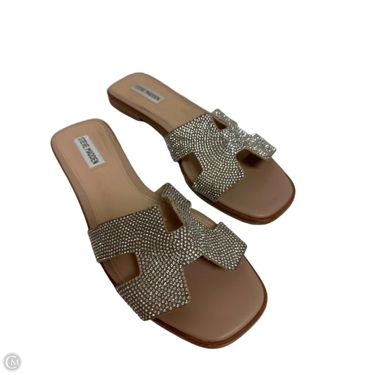 Shoes Flats By Steve Madden In Silver, Size: 10