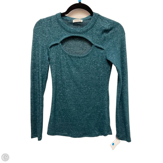 Top Long Sleeve By Loveappella In Green, Size: Xs