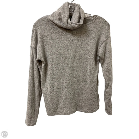 Top Long Sleeve By Clothes Mentor In Grey, Size: S