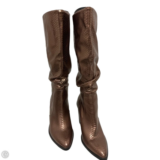 Boots Knee Heels By Clothes Mentor In Bronze, Size: 7