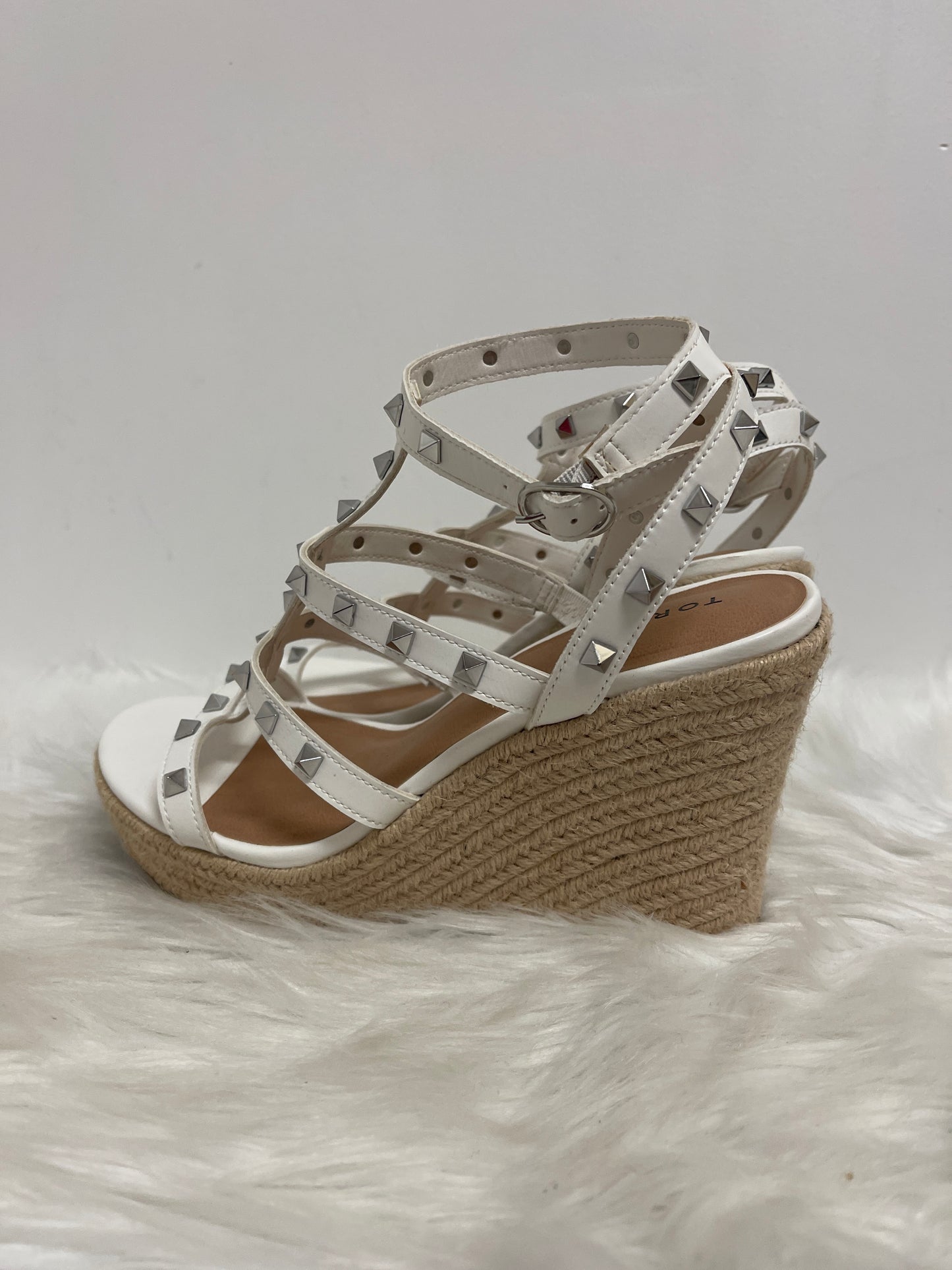 White Sandals Heels Wedge Torrid, Size 11