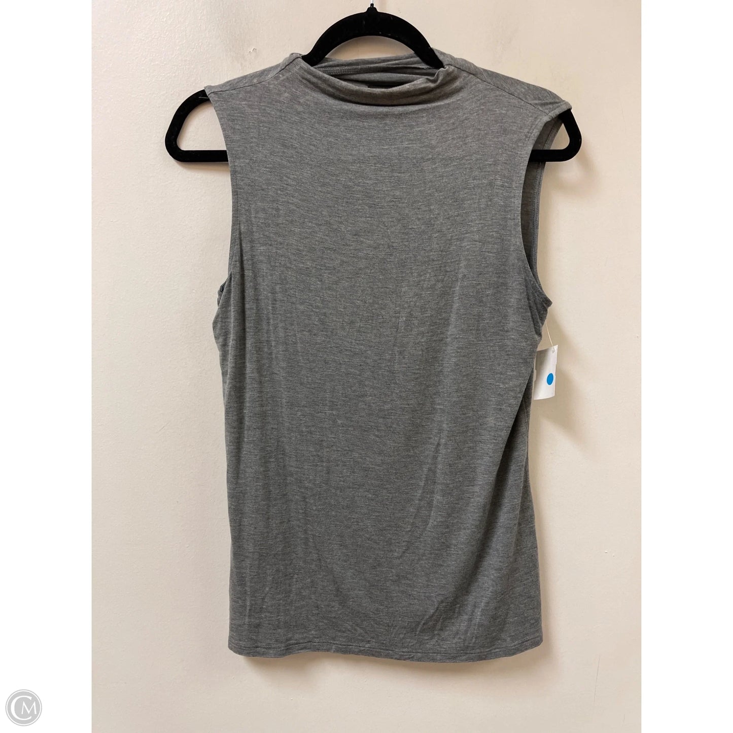 Top Sleeveless By Halogen In Grey, Size: M