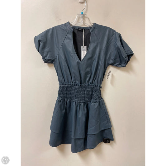 Dress Casual Short By Cma In Grey, Size: S