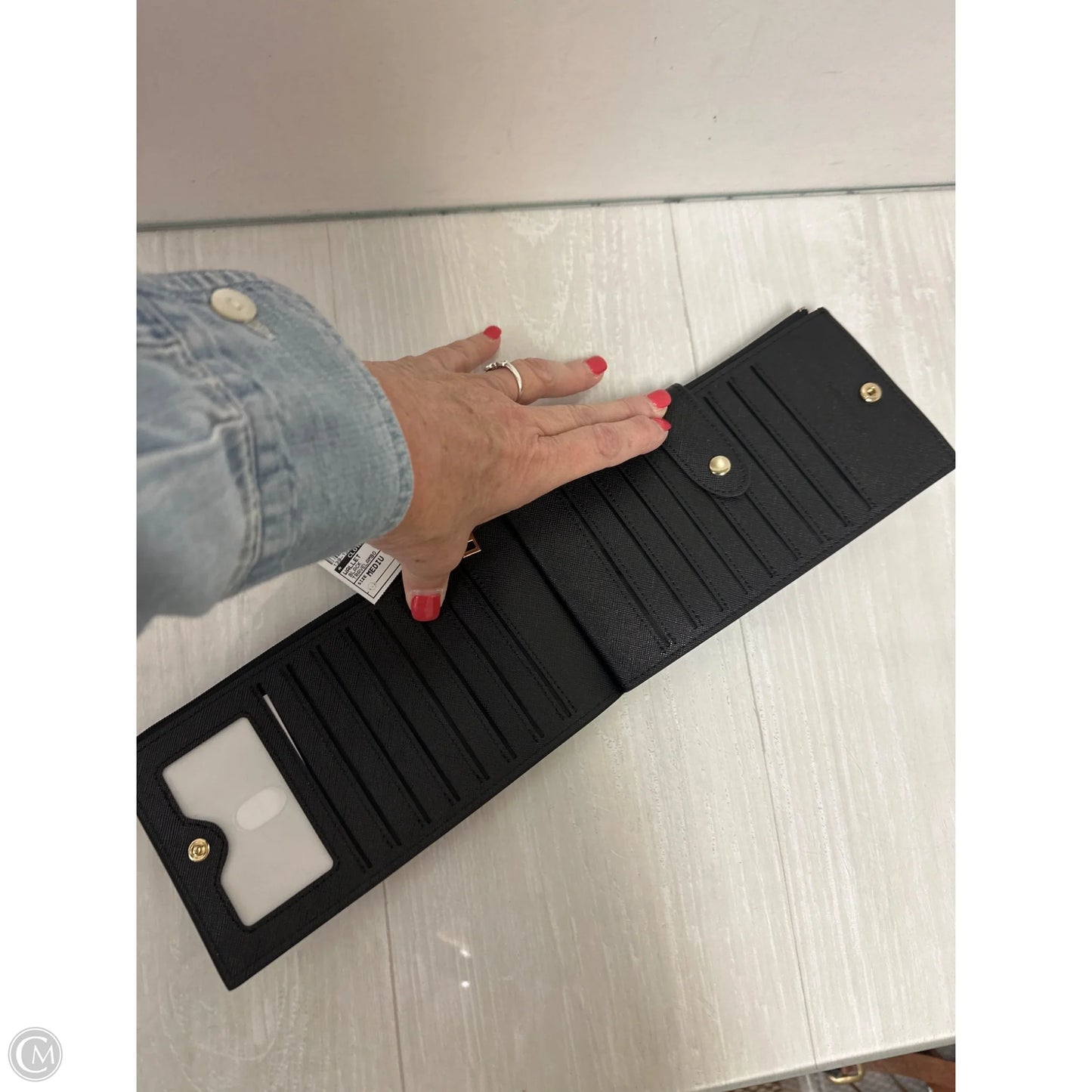 Wallet By Clothes Mentor, Size: Medium