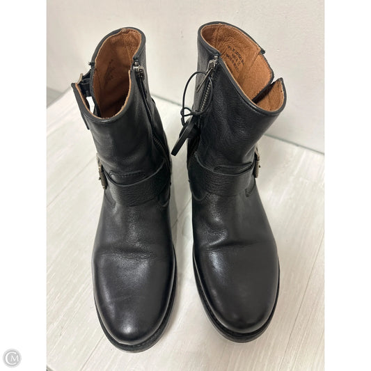 Boots Designer By Frye In Black, Size: 9.5