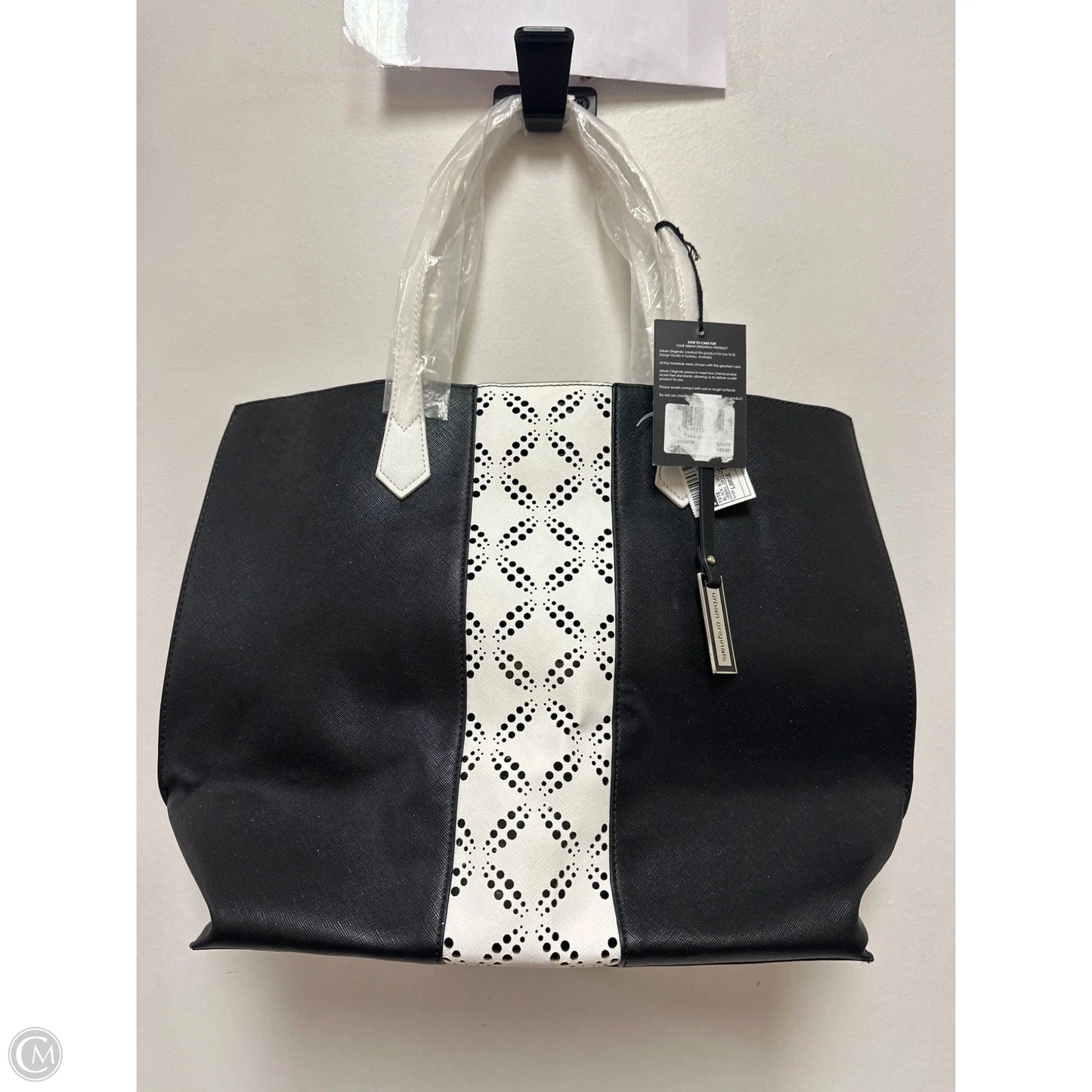 Tote By Clothes Mentor, Size: Large