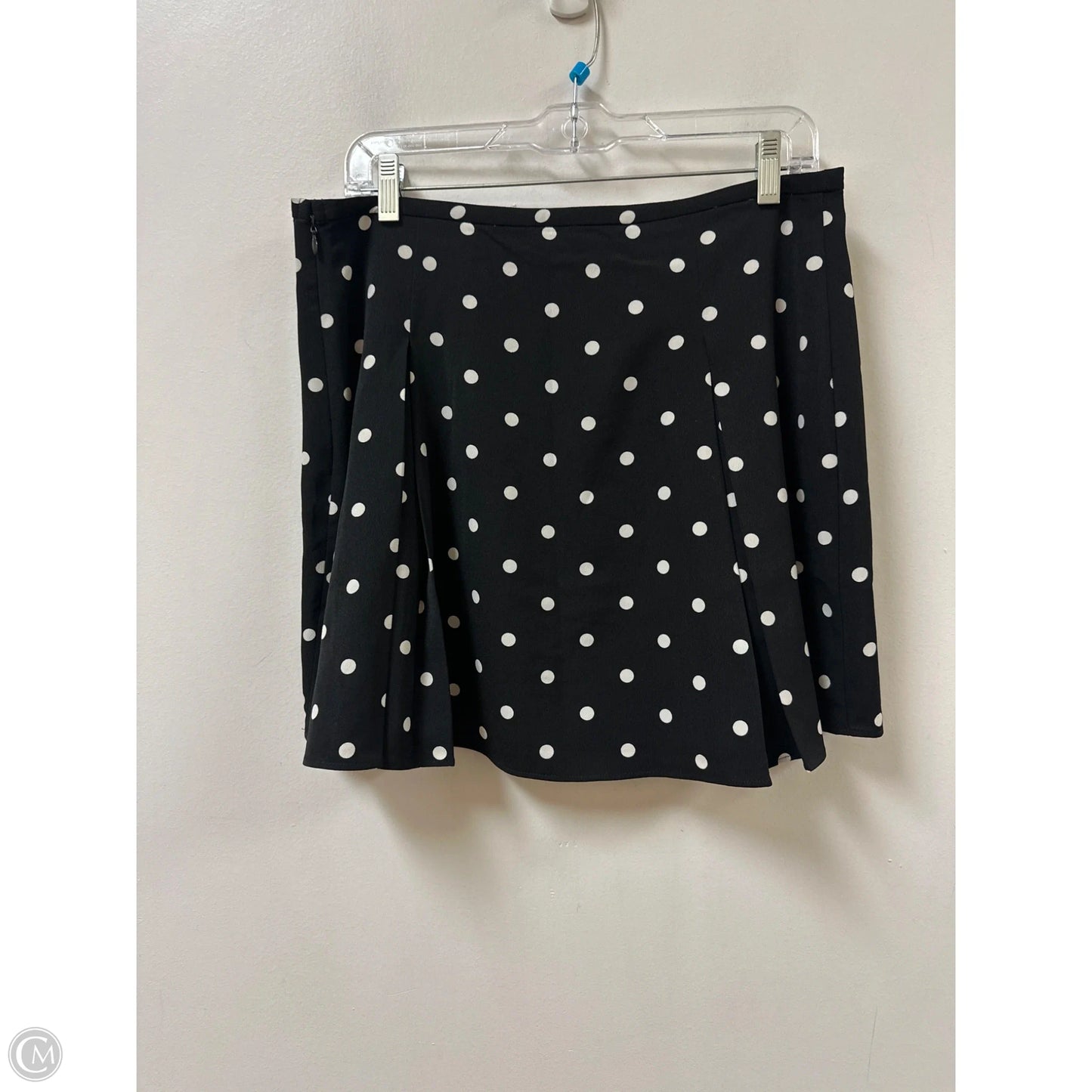 Skirt Mini & Short By Express In Polkadot Pattern, Size: 8
