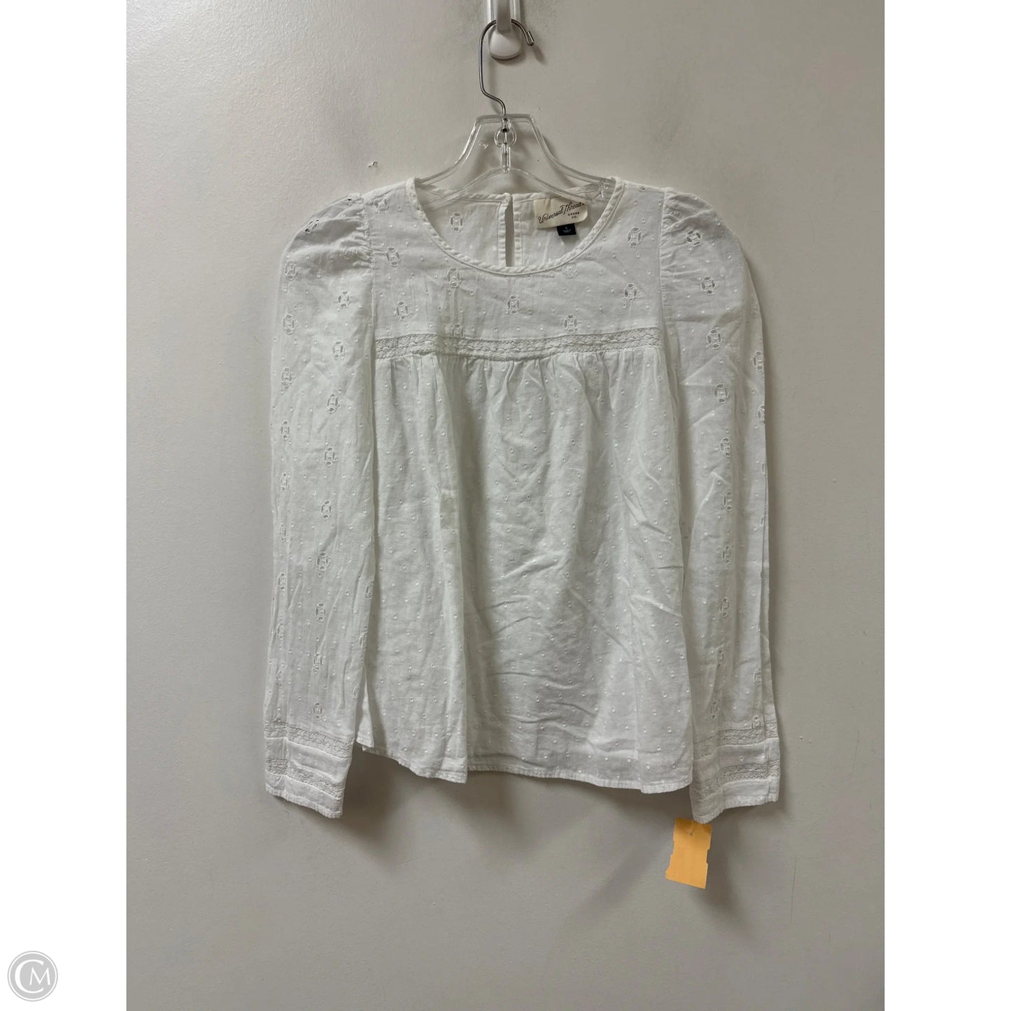 Top Long Sleeve By Universal Thread In White, Size: S
