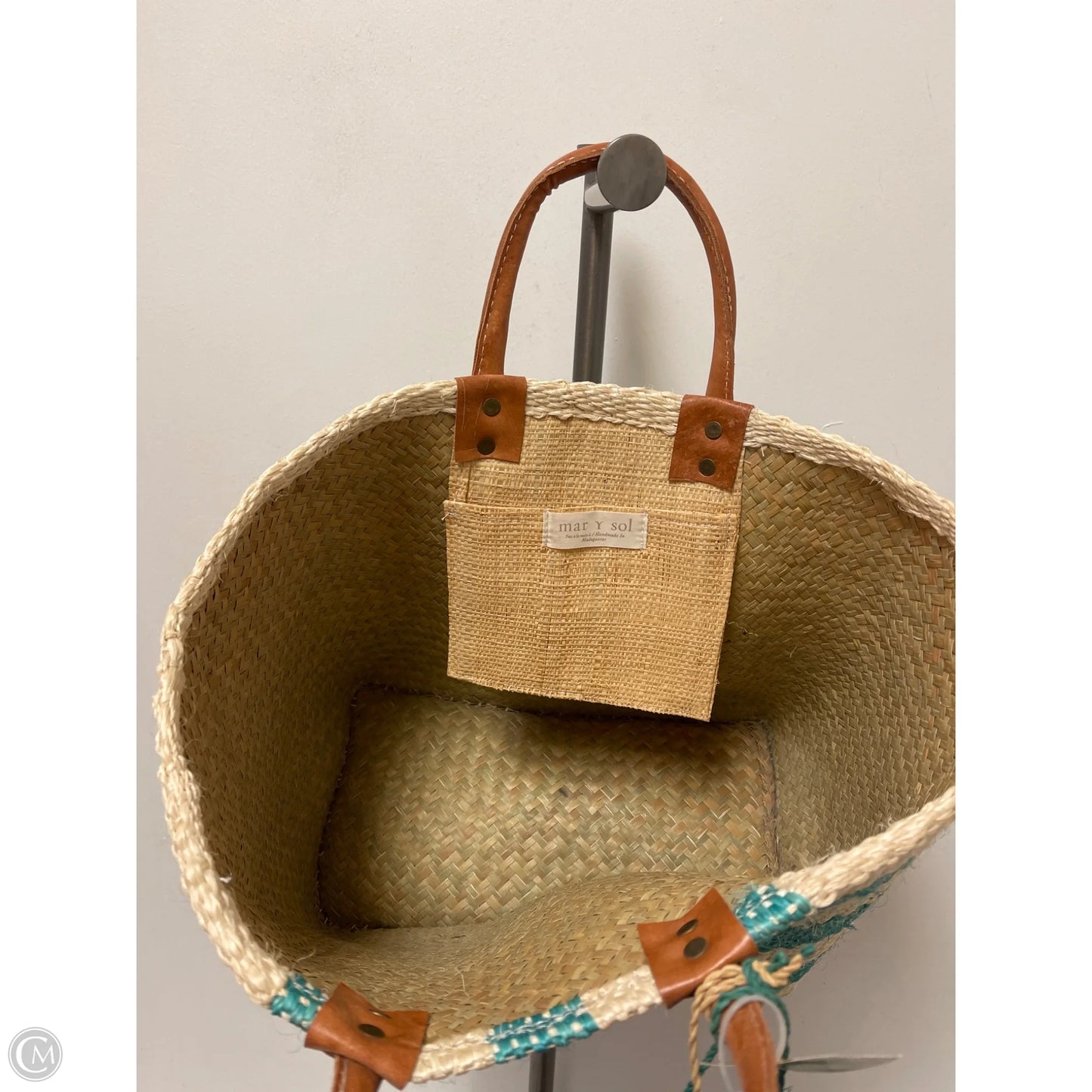 Tote By Clothes Mentor, Size: Medium