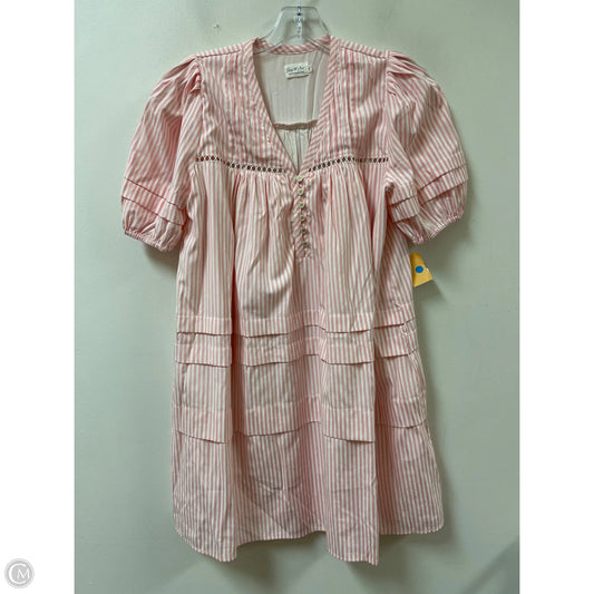 Dress Casual Short By Clothes Mentor In Pink & White, Size: S