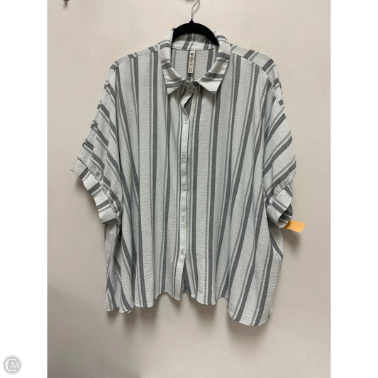 Blouse Short Sleeve By Zenana In Grey & White, Size: L