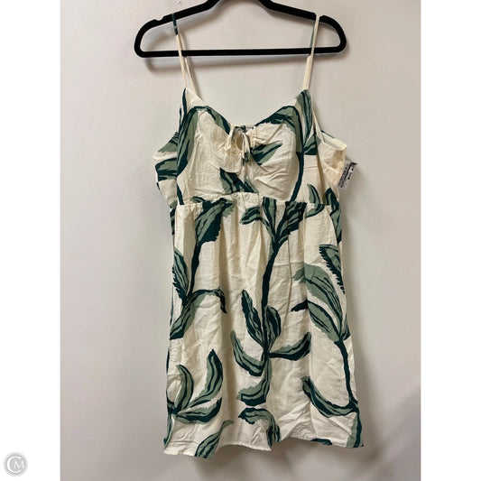 Dress Casual Short By Nine West In Cream & Green, Size: 1x