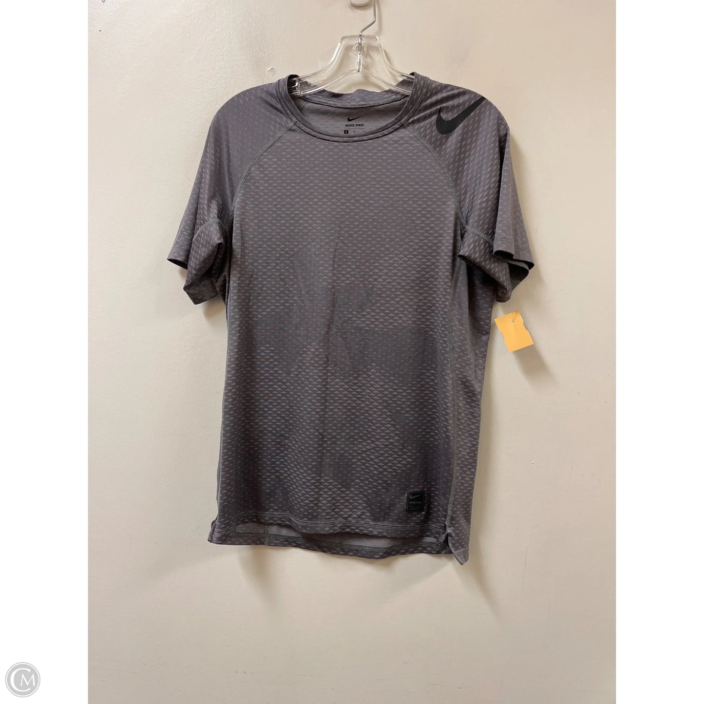 Athletic Top Short Sleeve By Nike In Grey, Size: M