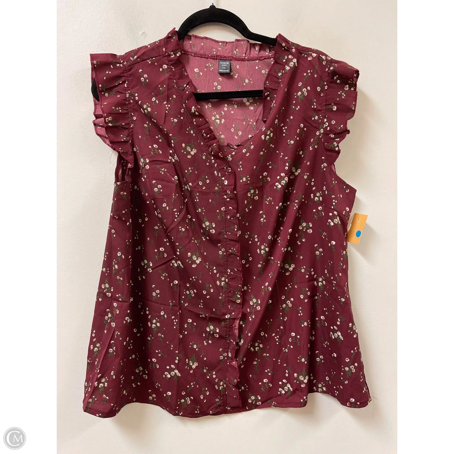 Top Short Sleeve By Shein In Red, Size: 1x