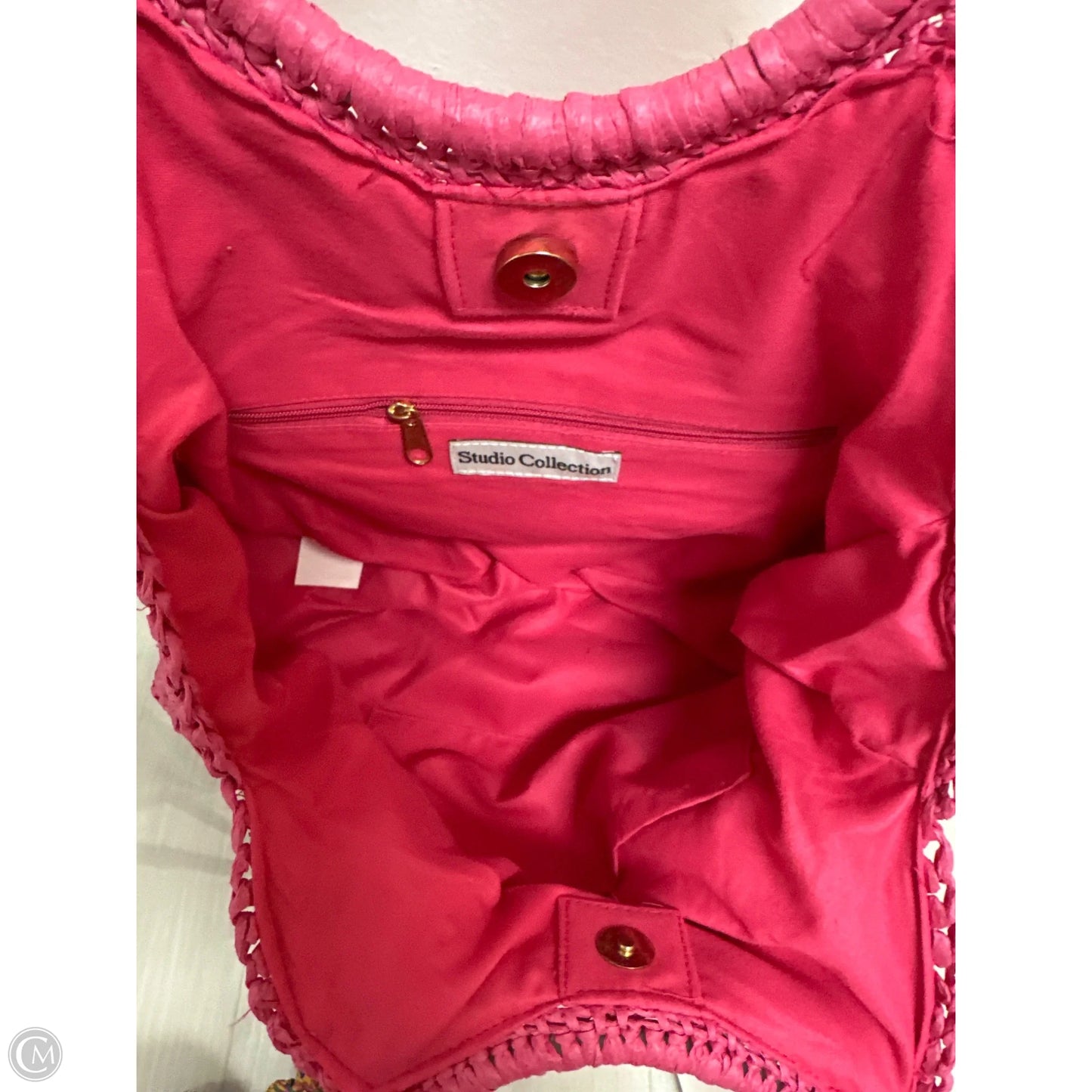 Handbag By Clothes Mentor, Size: Medium