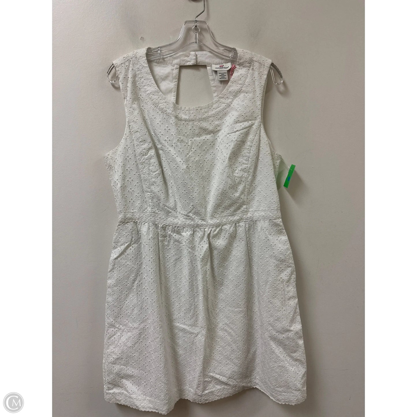Dress Casual Short By Vineyard Vines In White, Size: Xl