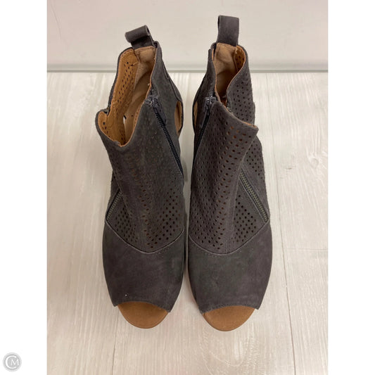 Sandals Heels Wedge By Earth In Grey, Size: 7.5