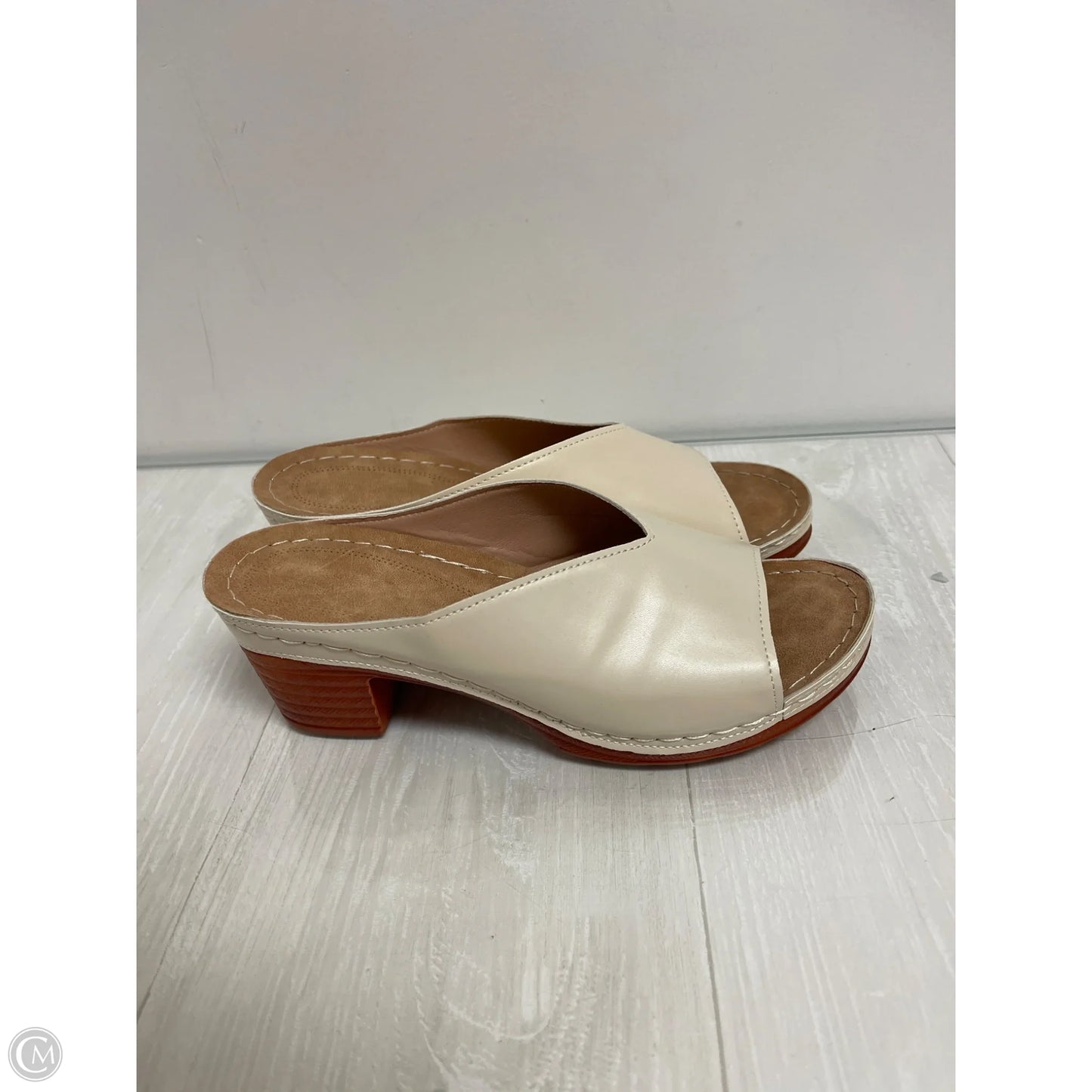 Sandals Heels Block By Clothes Mentor In White, Size: 11.5