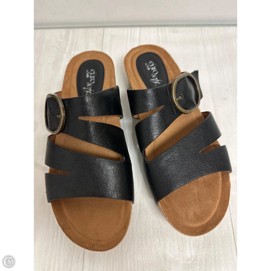 Sandals Flats By Sofft In Black, Size: 9